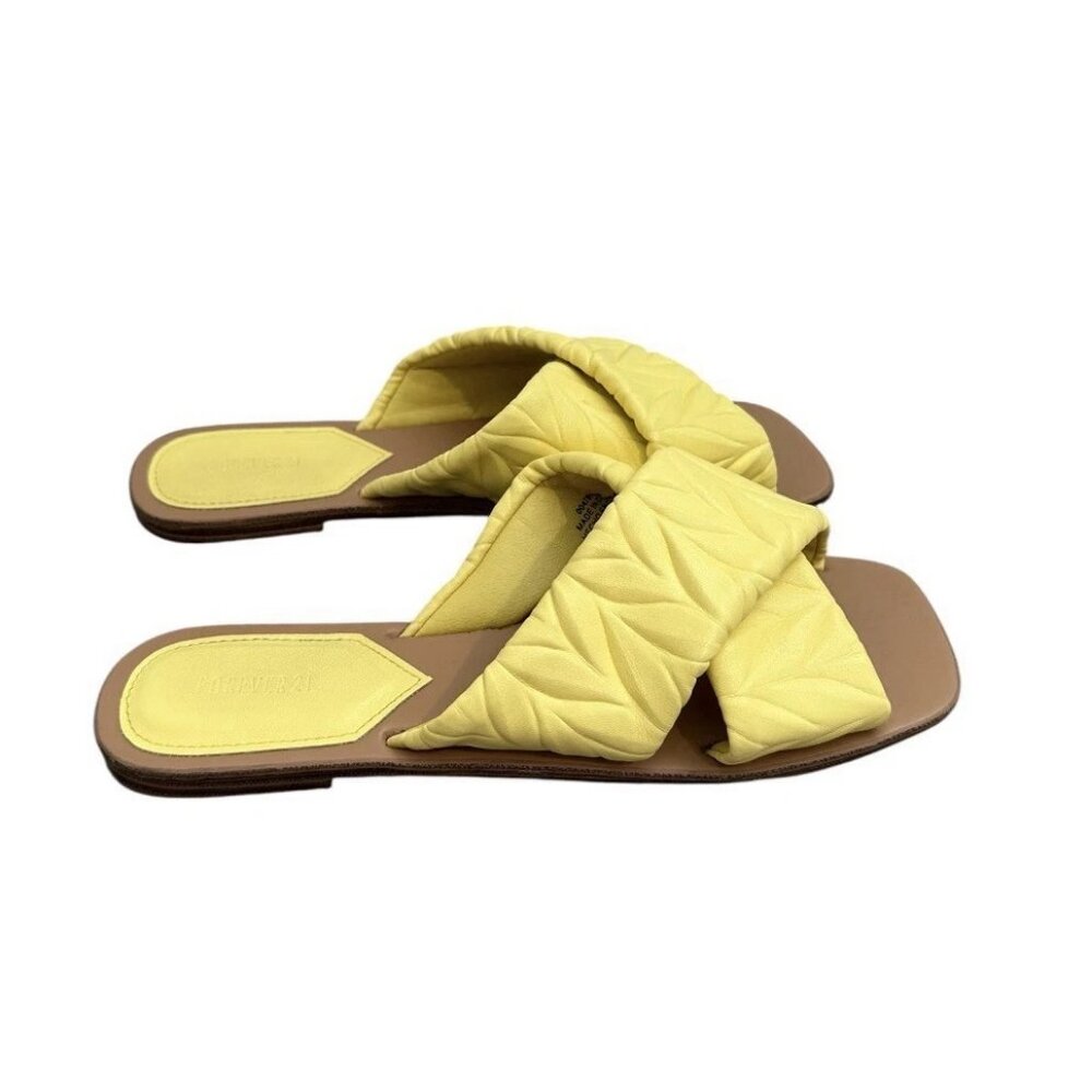Women's Forever 21 yellow quilted slide sandals Size 6.5